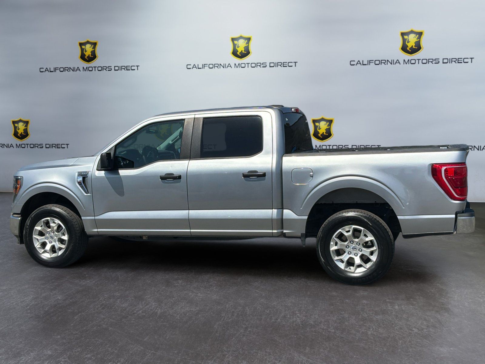 Used 2023 Ford F150 XLT AWD/4WD image 2