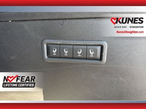 Used 2024 Jeep Wagoneer Series III AWD/4WD image 34