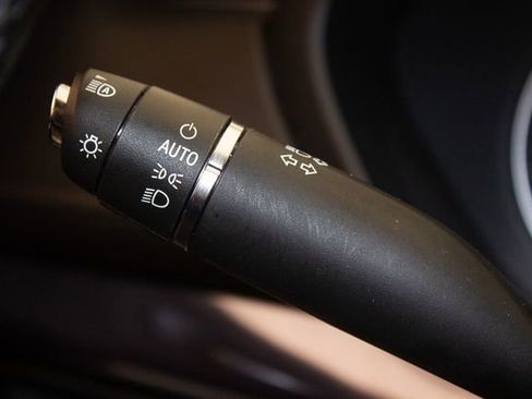 Used 2023 Cadillac XT4 Luxury w/ Cold Weather Package image 26