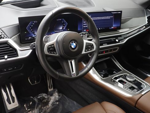 Used 2026 BMW X5 M60i image 6