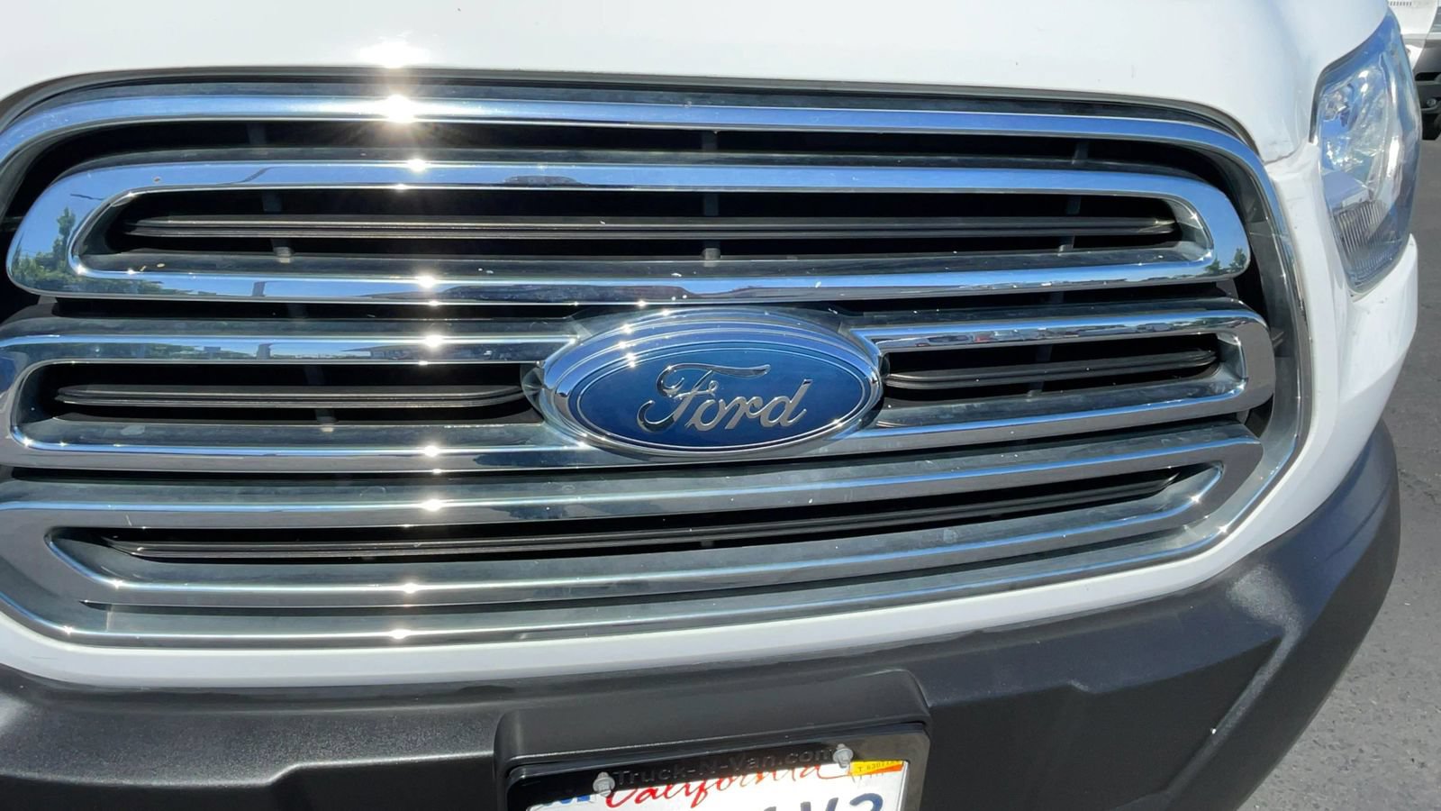 Used 2019 Ford Transit 350 138 DRW w/ Interior Upgrade Package RWD image 45