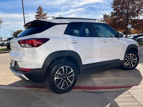 Used 2025 Chevrolet TrailBlazer LT image 6