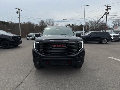 New 2026 GMC Sierra 1500 AT4 w/ Technology Package AWD/4WD image 8