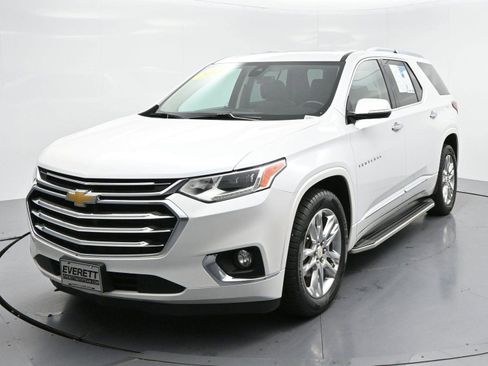 Used 2019 Chevrolet Traverse High Country w/ LPO, Floor Liner Package AWD/4WD image 3
