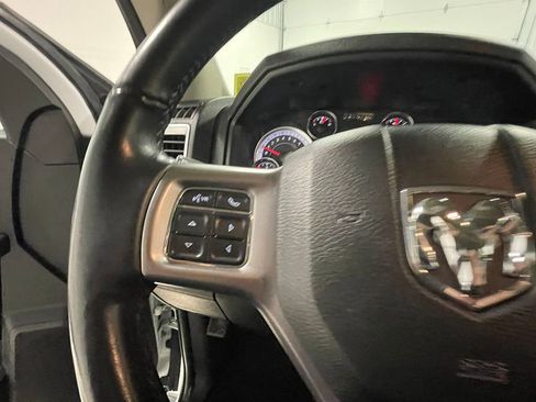 Used 2022 RAM 1500 Classic SLT w/ Electronics Convenience Group image 34