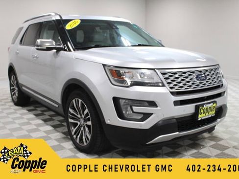 Used 2016 Ford Explorer Platinum AWD/4WD image 1