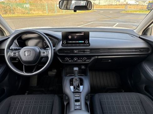 Used 2024 Honda HR-V LX image 14