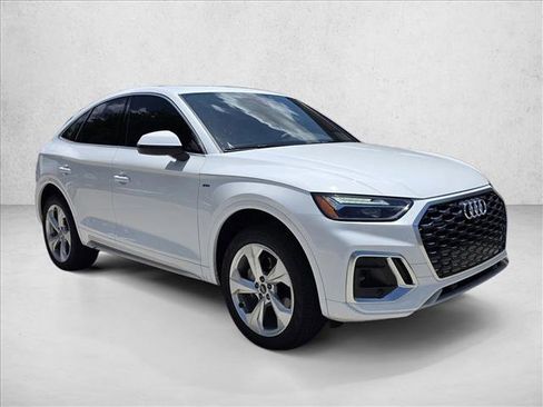 Used 2025 Audi Q5 2.0T Premium image 3