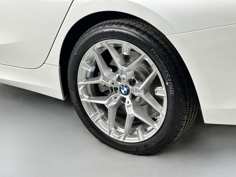 Certified 2025 BMW 330i xDrive Sedan w/ Convenience Package image 9