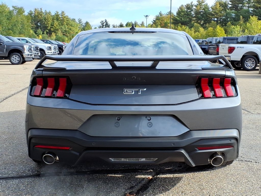 New 2026 Ford Mustang GT w/ GT Performance Package RWD image 6