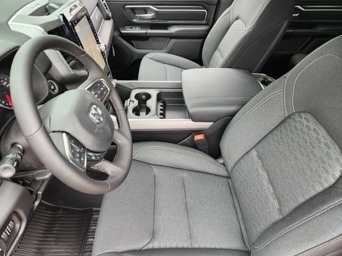 New 2026 RAM 1500 Big Horn AWD/4WD image 9