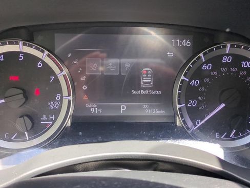 Used 2023 Toyota Highlander XLE FWD image 24