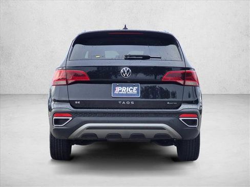 Used 2024 Volkswagen Taos SE FWD image 6