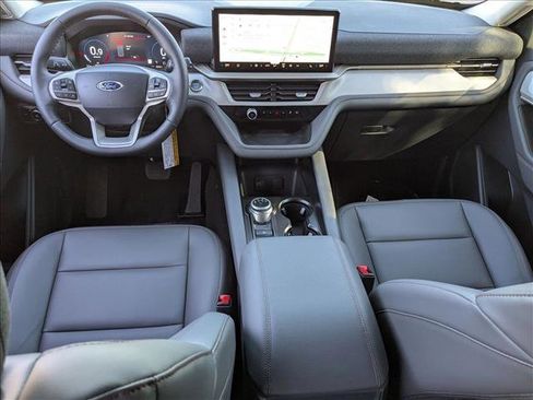 New 2026 Ford Explorer Active w/ Active Comfort Package image 13