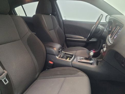 Used 2020 Dodge Charger SXT RWD image 21