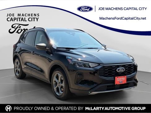 Used 2025 Ford Escape ST-Line w/ Tech Pack #1 FWD image 1