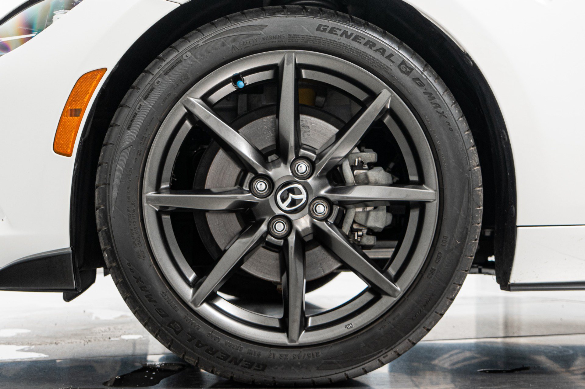 Used 2016 MAZDA MX-5 Miata Club RWD image 10