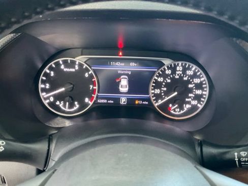 Used 2020 Nissan Sentra SV w/ Trunk Package FWD image 9