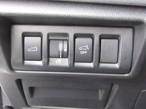 Used 2020 Subaru Outback Premium AWD/4WD image 29