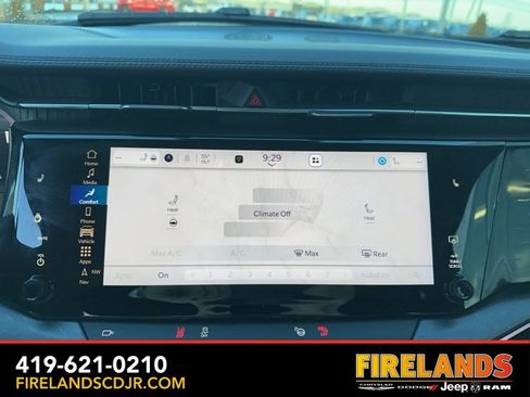 Used 2025 Jeep Wagoneer S Limited image 28