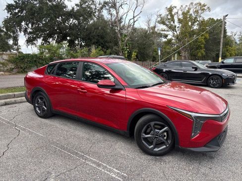 Used 2025 Kia K4 LXS image 6