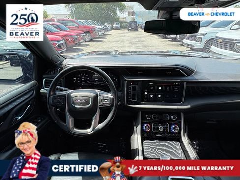 Used 2022 GMC Yukon Denali RWD image 16