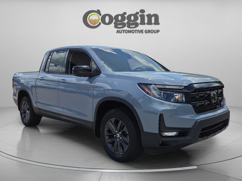 Used 2025 Honda Ridgeline Sport image 7