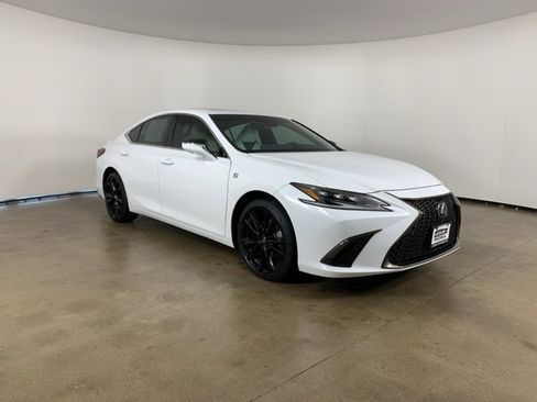 Used 2023 Lexus ES 350 F Sport w/ Accessory Package (Z2) image 5