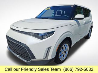 Used 2024 Kia Soul LX w/ Option Group 015 FWD video 1