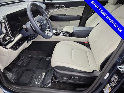 Used 2023 Kia Sportage EX w/ EX Premium Package image 27