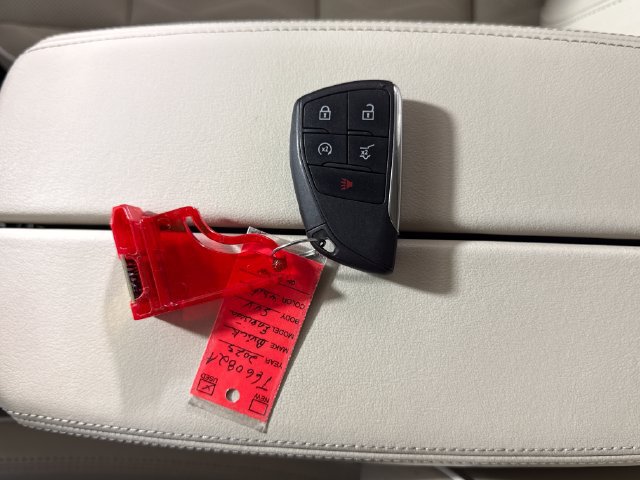 Used 2023 Buick Envision Avenir AWD/4WD image 44