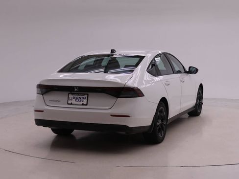 Certified 2025 Honda Accord SE image 2