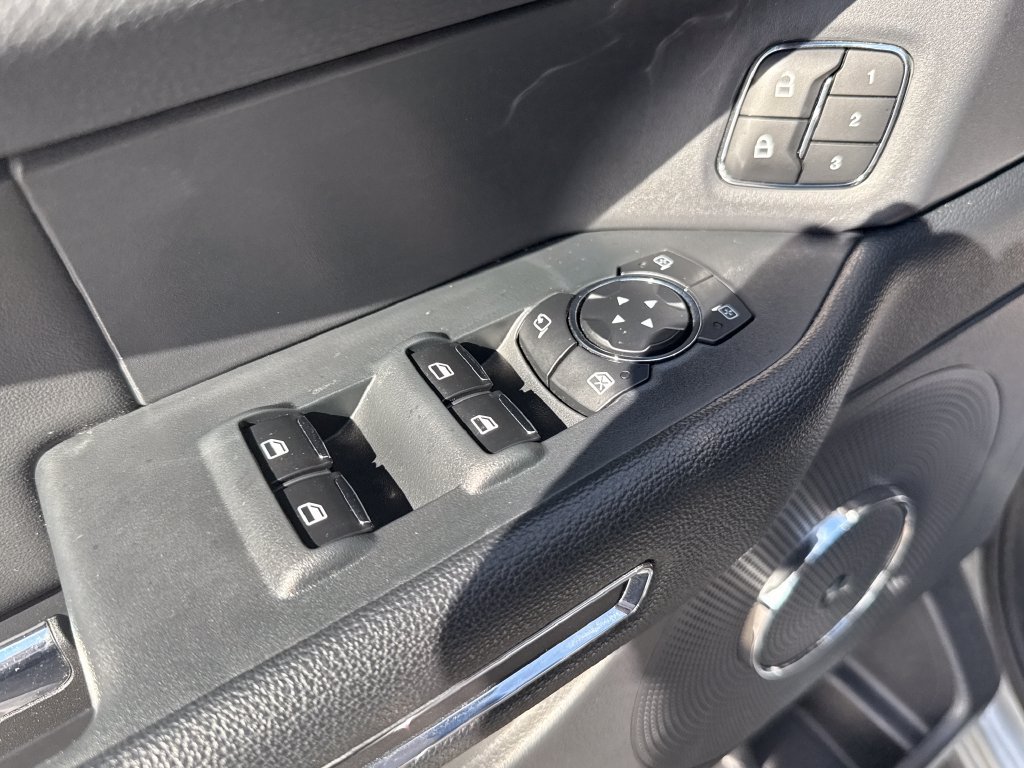 Used 2024 Ford Expedition Limited AWD/4WD image 18