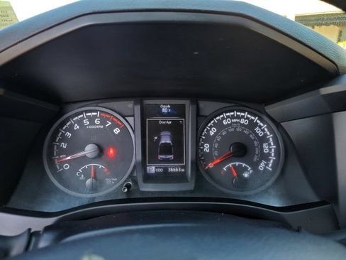 Used 2023 Toyota Tacoma SR AWD/4WD image 31