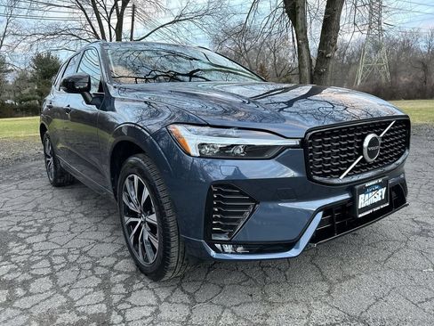Used 2024 Volvo XC60 B5 Core w/ Protection Package Premier AWD/4WD image 2