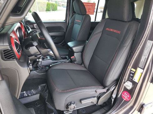 Used 2021 Jeep Wrangler Unlimited Rubicon AWD/4WD image 13