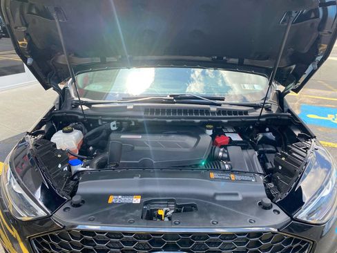 Used 2019 Ford Edge ST w/ Equipment Group 401A AWD/4WD image 6