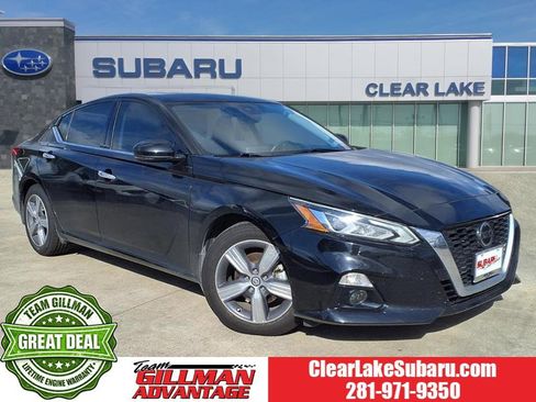 Used 2022 Nissan Altima 2.5 SL image 1