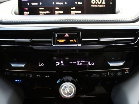 Used 2023 Acura MDX w/ Advance Package AWD/4WD image 29