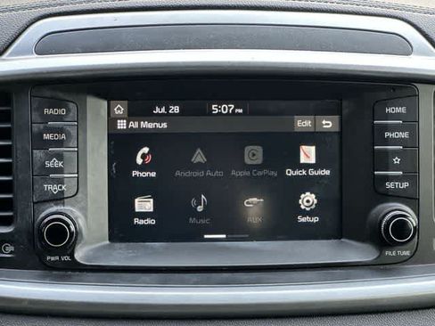 Used 2019 Kia Sorento AWD image 11
