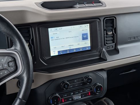 Used 2022 Ford Bronco Big Bend image 17