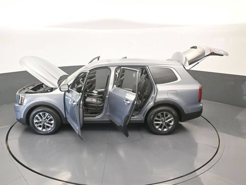 Used 2024 Kia Telluride LX FWD image 55