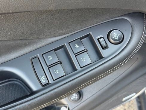 Used 2017 Buick Envision Premium w/ Driver Confidence Package image 22