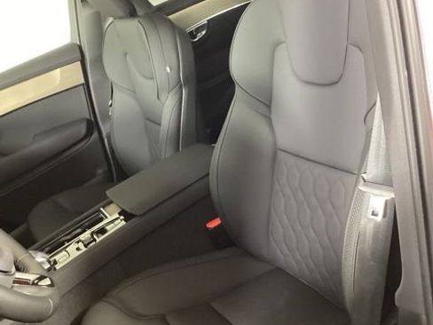 New 2026 Volvo XC90 B5 Plus w/ Protection Package image 12