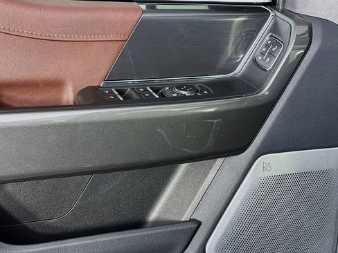 Used 2022 Ford F150 Lariat w/ Equipment Group 502A High image 23