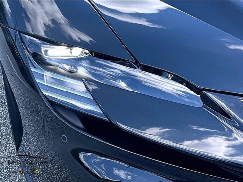 Used 2025 Ferrari SF90 Spider AWD/4WD image 23