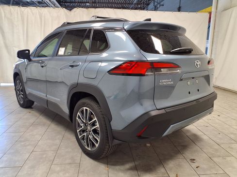 New 2026 Toyota Corolla Cross XLE image 7