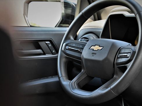 Used 2024 Chevrolet Colorado W/T w/ Safety Package image 16