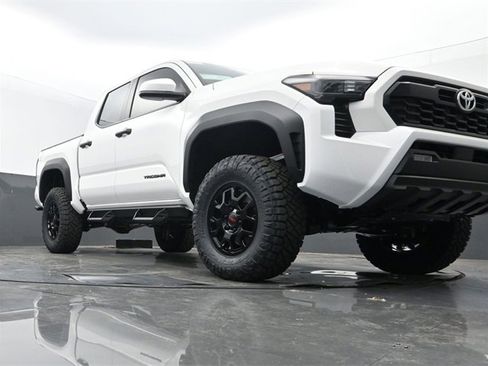 New 2025 Toyota Tacoma TRD Off-Road image 22