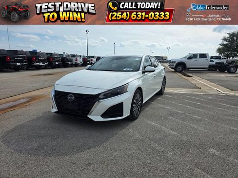 Used 2023 Nissan Altima 2.5 SV FWD image 1